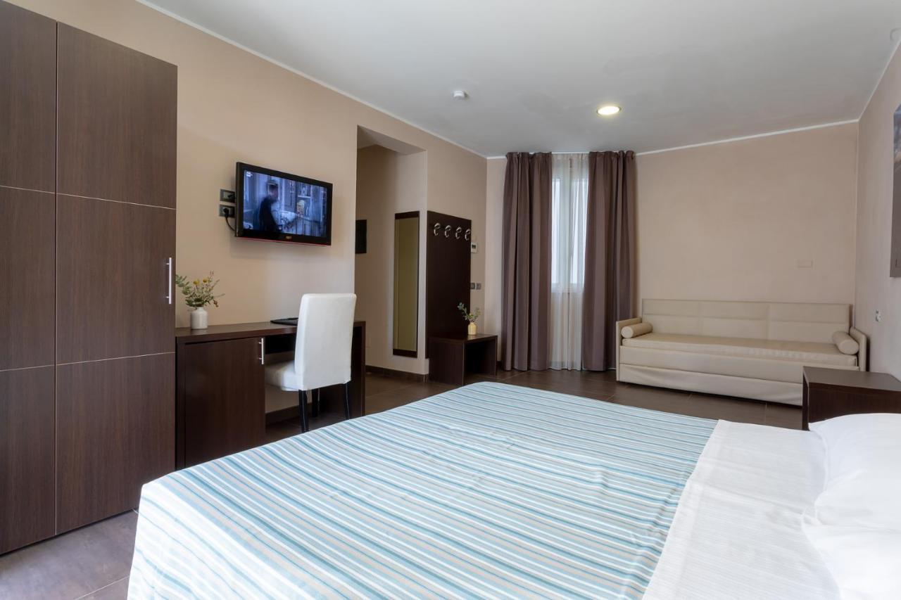 Gimmi Hotel Rimini Zewnętrze zdjęcie